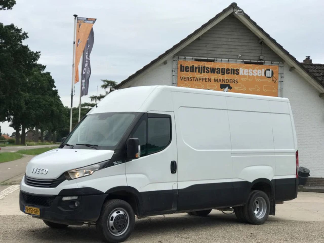 Iveco Daily - 35C14V Euro 6 Automaat AC Trek. 3.5t N1 DL Lang Hoog - AutoWereld.nl