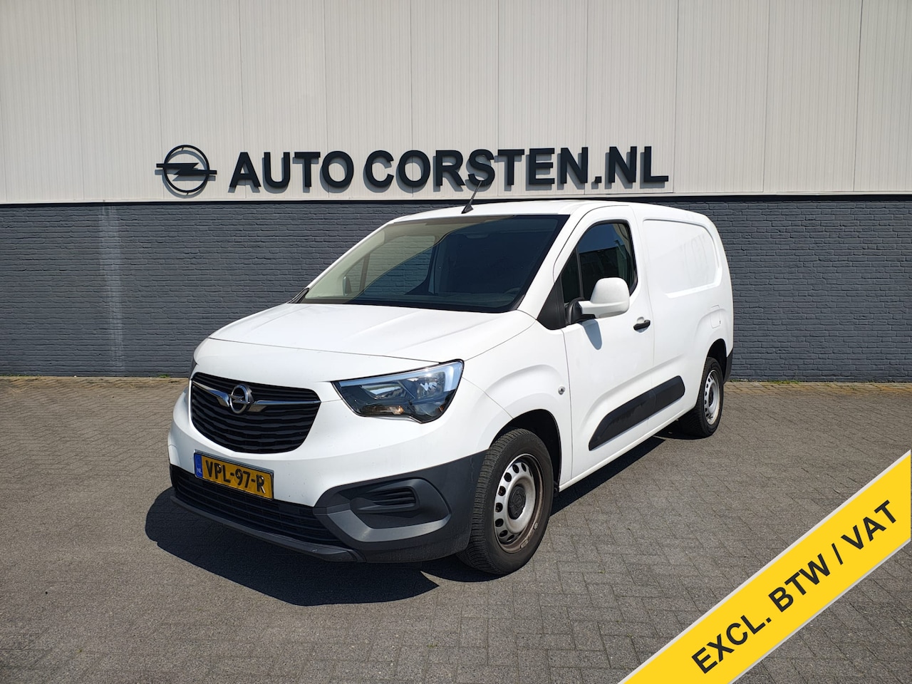 Opel Combo - 1.5D 102PK L2H1 Euro 6 Airco Pdc Cruise Control Edition Achterdeuren Schuifdeur PVC Vloer - AutoWereld.nl