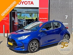Toyota Yaris - 1.5 Hybrid First Edition NAVI KEYLESS CAMERA NL-AUTO CLIMA AD-CRUISE APPLE/ANDROID BLUETOO