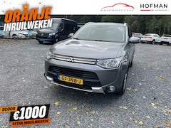 Mitsubishi Outlander - 2.0 PHEV Trekhaak Camera Navi Business Edition X-Line