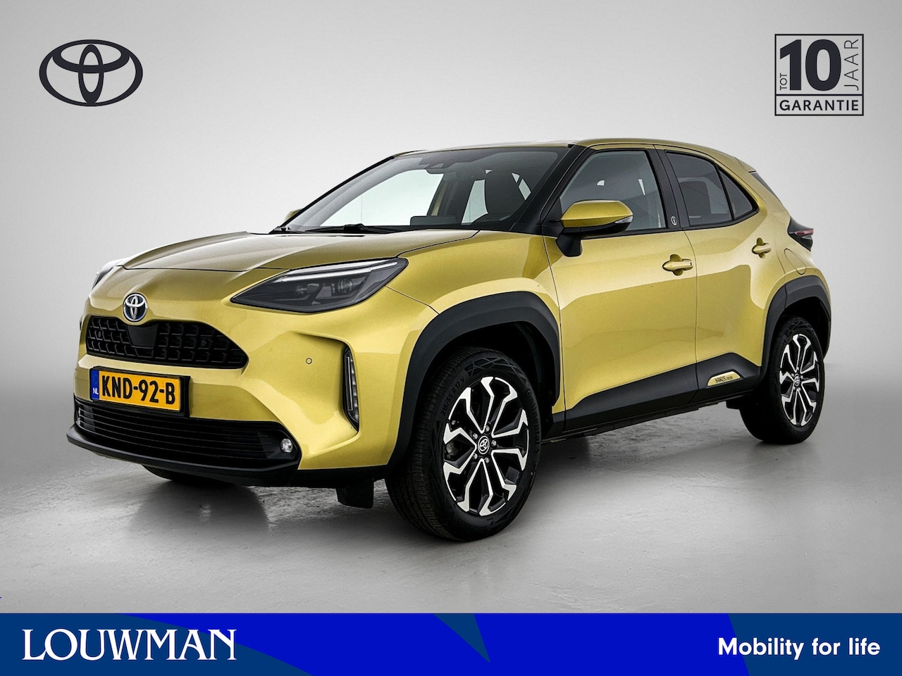 Toyota Yaris Cross - 1.5 Hybrid Dynamic |  Voorstoelen verwarmd | Parkeersensor voor en achter | - AutoWereld.nl