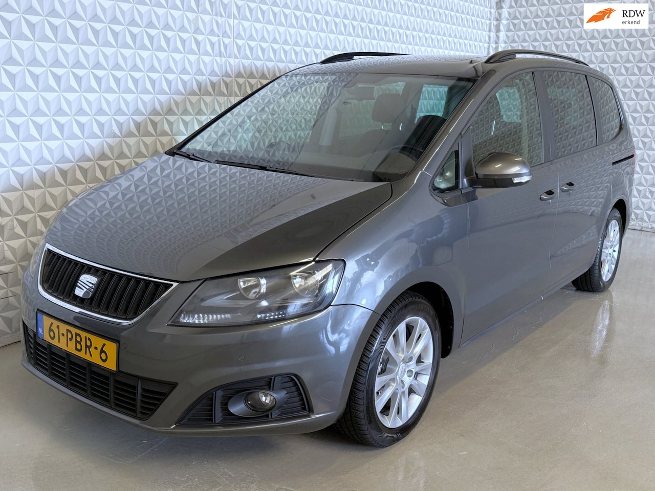 SEAT Alhambra - 1.4 TSI Style 7p PANORAMADAK + TREKHAAK (2011) - AutoWereld.nl