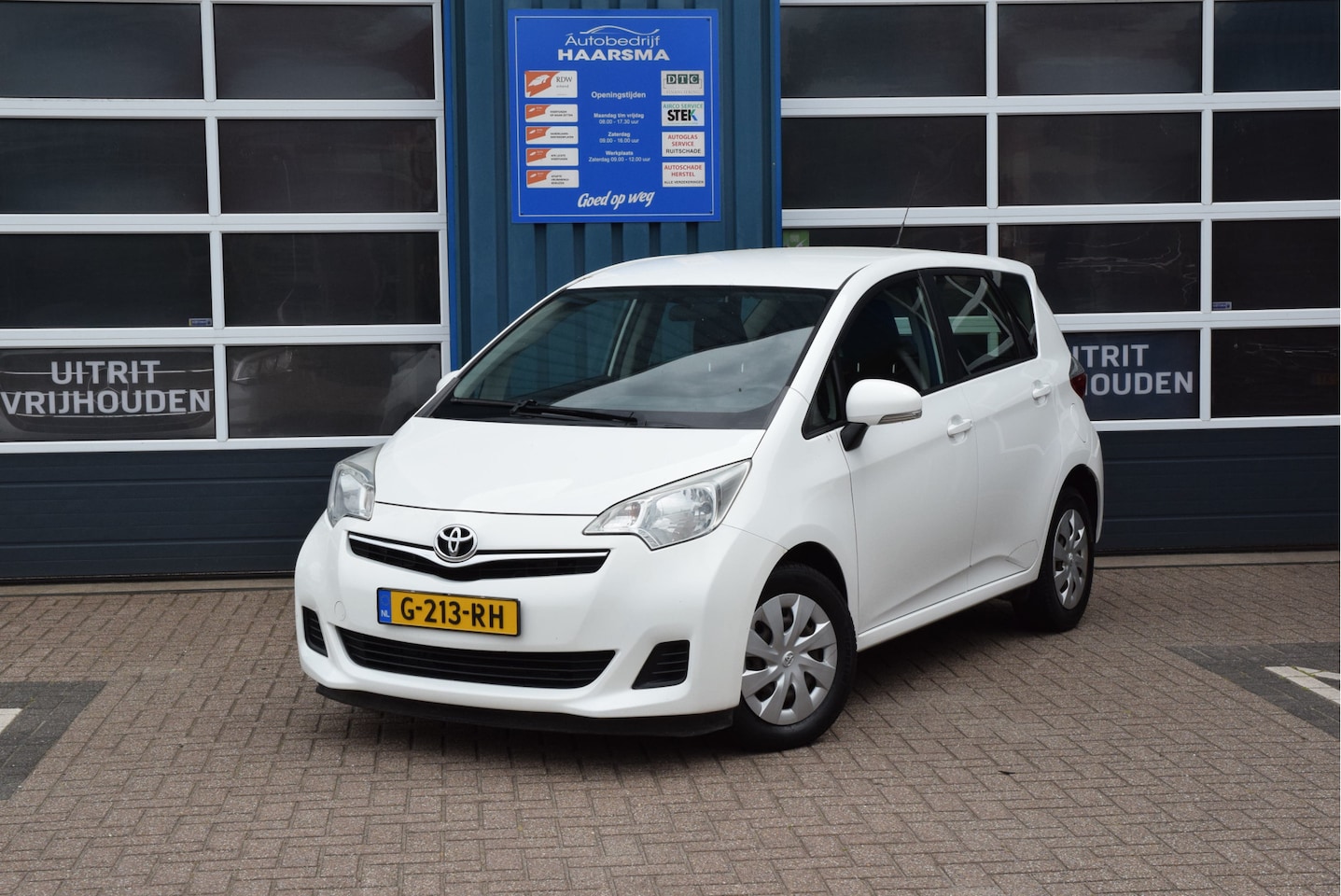 Toyota Verso S - 1.3 VVT-i Comfort 1.3 VVT-i Comfort - AutoWereld.nl