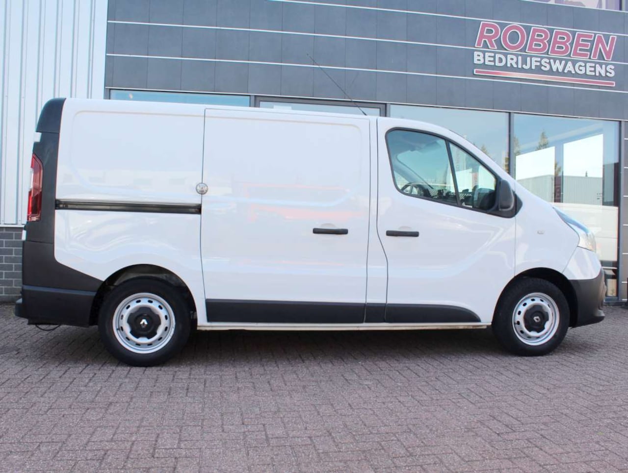 Renault Trafic - 1.6 dCi T27 L1H1 Airco/Cam/Trekhaak - AutoWereld.nl