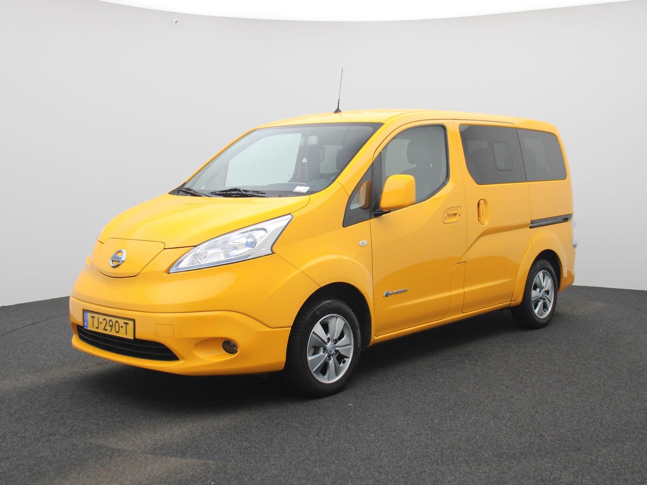 Nissan e-NV200 Evalia - 40 kWh 2.Zero Edition 7p BTW|Automaat | WLTP 200km |Navigatie |Achteruitrijcamera |Climate - AutoWereld.nl