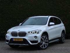 BMW X1 - sDrive20i Orange Edition II | 1e eigenaar | Panoramadak | Trekhaak | HUD