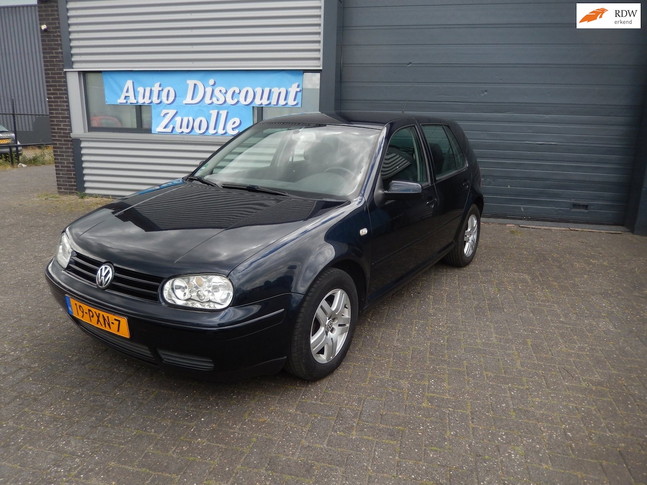 Volkswagen Golf - 1.6-16V AIRCO CRUISE CONTROL - AutoWereld.nl