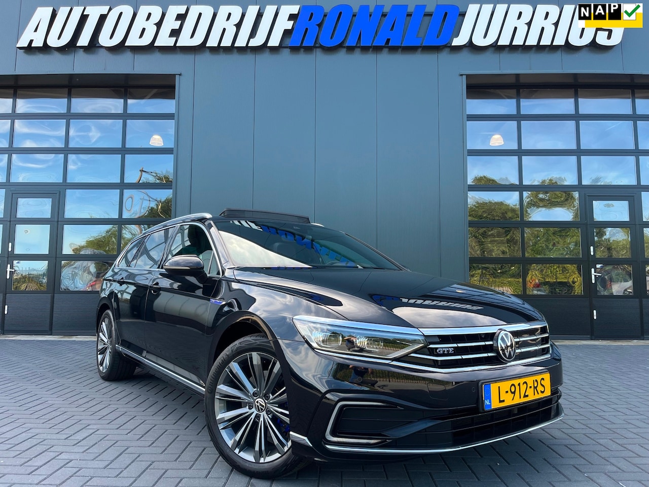 Volkswagen Passat Variant - 1.4 TSI PHEV GTE Business NL.Auto/Panoramadak/Adaptive-Cruise/ErgoComfort/Full Led/1Ste Ei - AutoWereld.nl
