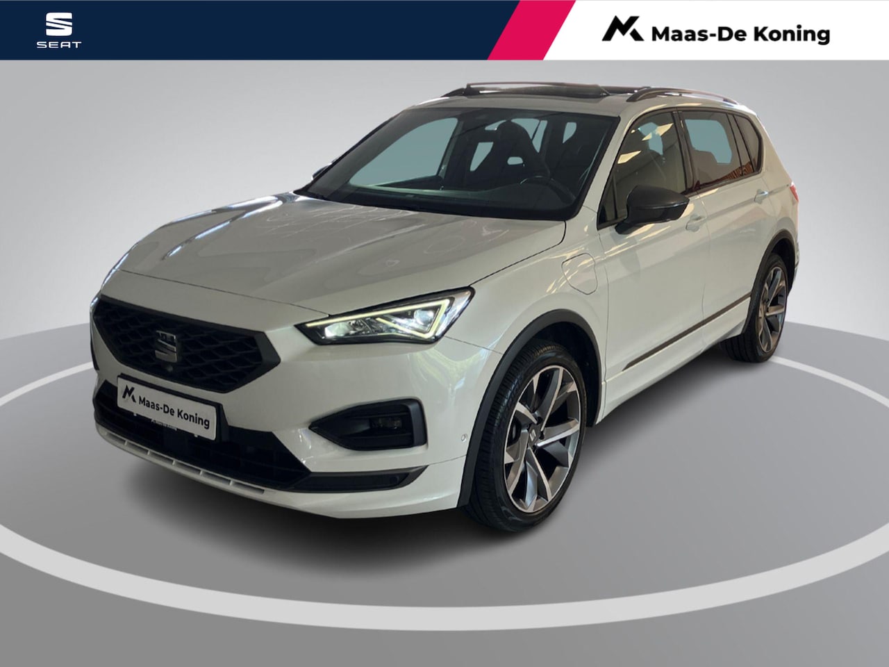 SEAT Tarraco - 1.4TSIe-Hybrid 180kW/245PK FR · Panoramadak · Trekhaak · 360°Camera + Parkeersensoren - AutoWereld.nl