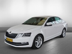 Skoda Octavia - 1.0 TSI Greentech Style Business | Trekhaak | Navi | Stoelverw