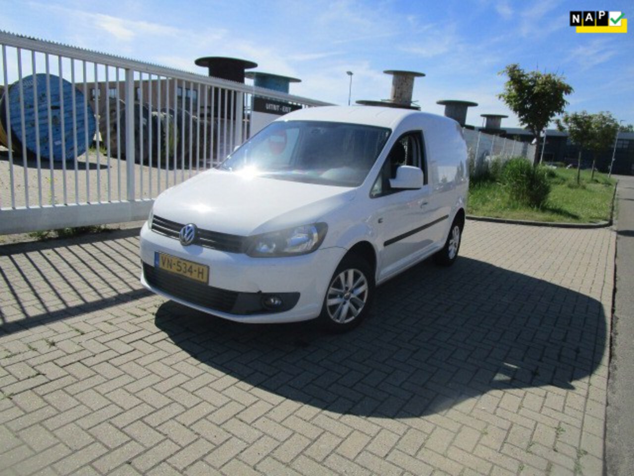 Volkswagen Caddy - 1.6 TDI 1.6 TDI, 1e eigenaar, airco - AutoWereld.nl