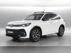Volkswagen Tiguan - 1.5 eHybrid 204pk R-Line Edition DSG / Panoramadak / Stoel+Stuurverwarming / 360 Camera