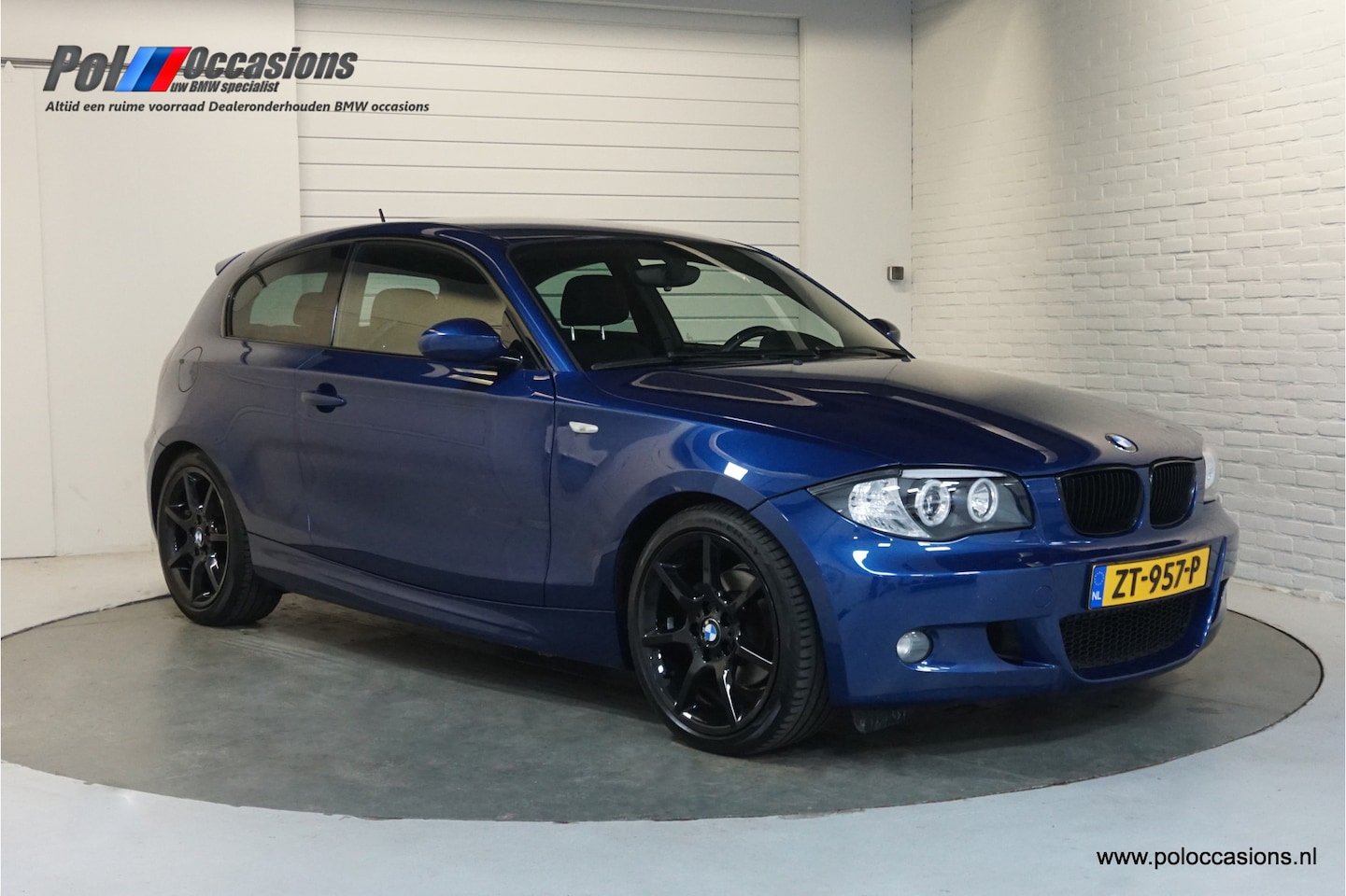 BMW 1-serie - 118i M-Pakket | Le Mans Blau | NWE Ketting | Half leer | 120i - AutoWereld.nl