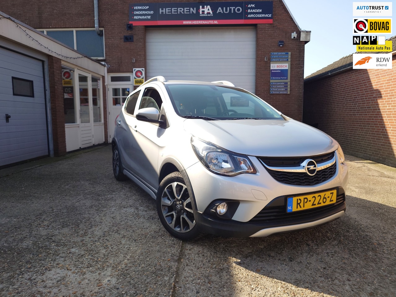 Opel Karl - 1.0 Rocks Online Edition 1.0 Rocks Online Edition, Automaat, Dealer onderhouden - AutoWereld.nl