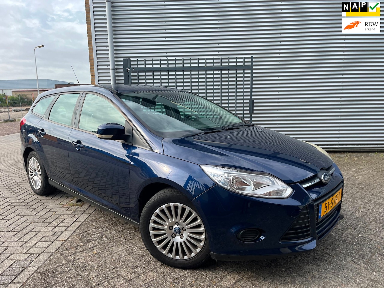 Ford Focus Wagon - 1.6 TDCI Trend|Airco|Cruise|Trekhaak| - AutoWereld.nl