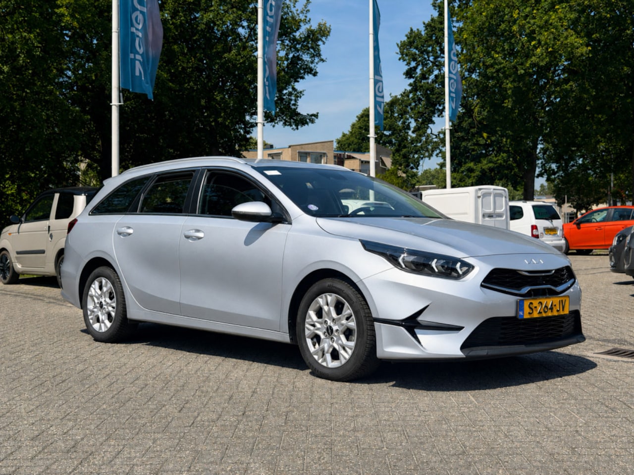 Kia Cee'd Sportswagon - Ceed 1.0 T-GDi MHEV DynamicLine Automaat - Carplay, Camera, Clima - AutoWereld.nl