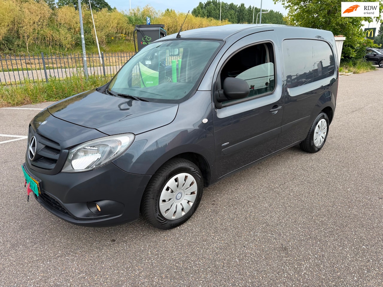 Mercedes-Benz Citan - 108 CDI BlueEFFICIENCY!EURO 5!ELECKTRISH RAAM!BANDEN GOED!TREKHAAK!NETTE BUS!APK:BIJ AFLEV - AutoWereld.nl
