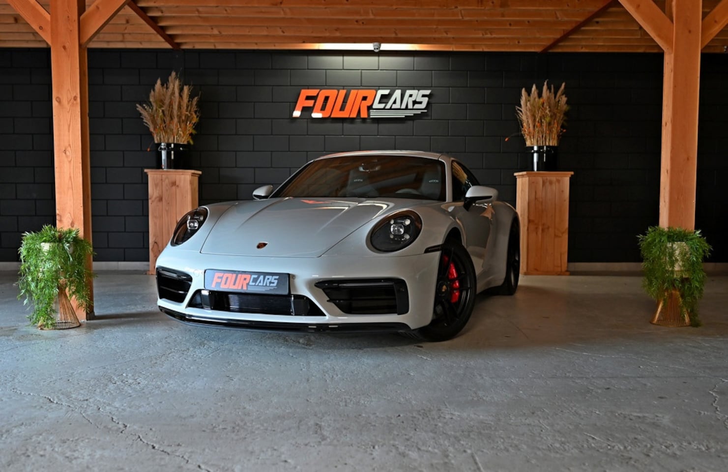 Porsche 911 - 3.0 Carrera GTS | 2024 | 30.000KM | BOSE Surround-Sound-System | Porsche Assistance | Schu - AutoWereld.nl