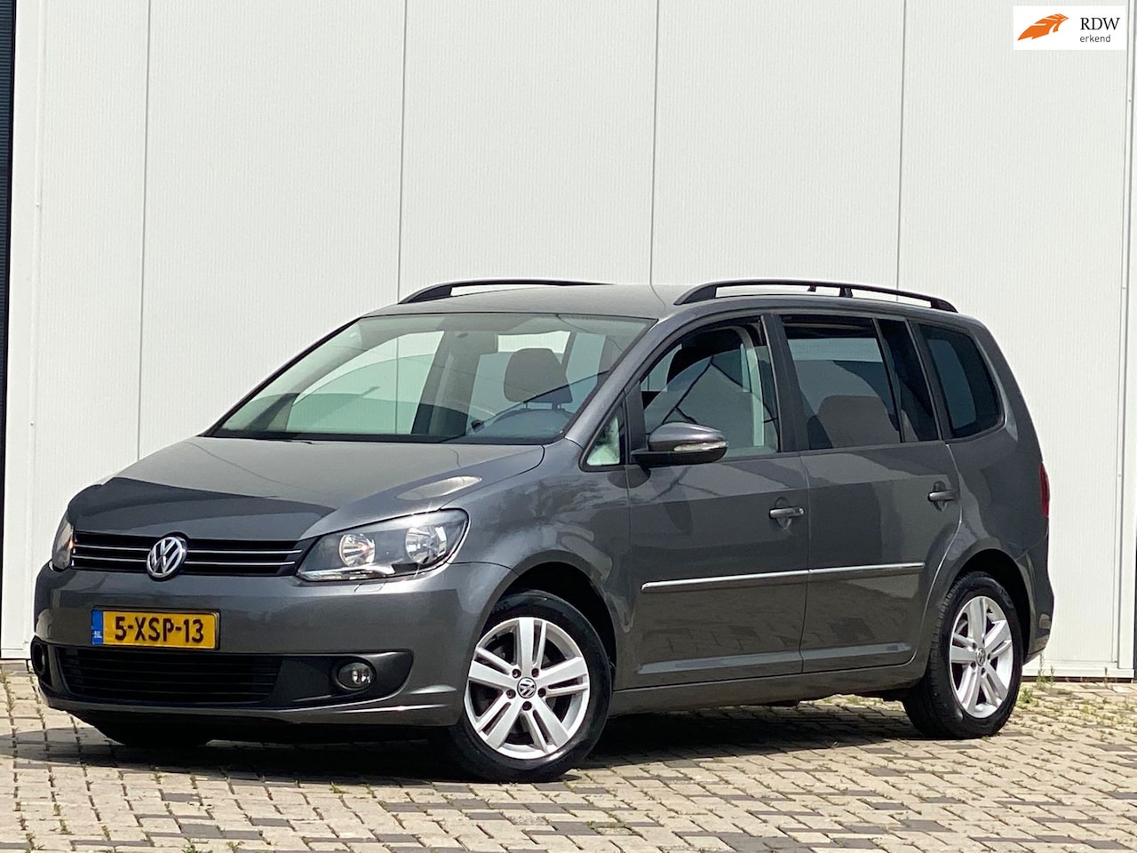 Volkswagen Touran - 1.6 TDI Comfortline BlueMotion 1.6 TDI Comfortline BlueMotion - AutoWereld.nl