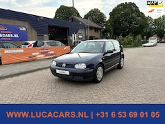 Volkswagen Golf - 1.6 Trendline Automaat Airco NIEUWE APK