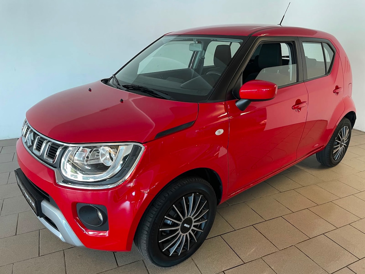 Suzuki Ignis - 1.2 Smart Hybrid Comfort AIRCO ELEK RAMEN CENT VERG SPARCO SET HOGE ZIT MULT STUUR ZEER NE - AutoWereld.nl