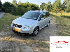 Volkswagen Touran - 1.6-16V FSI