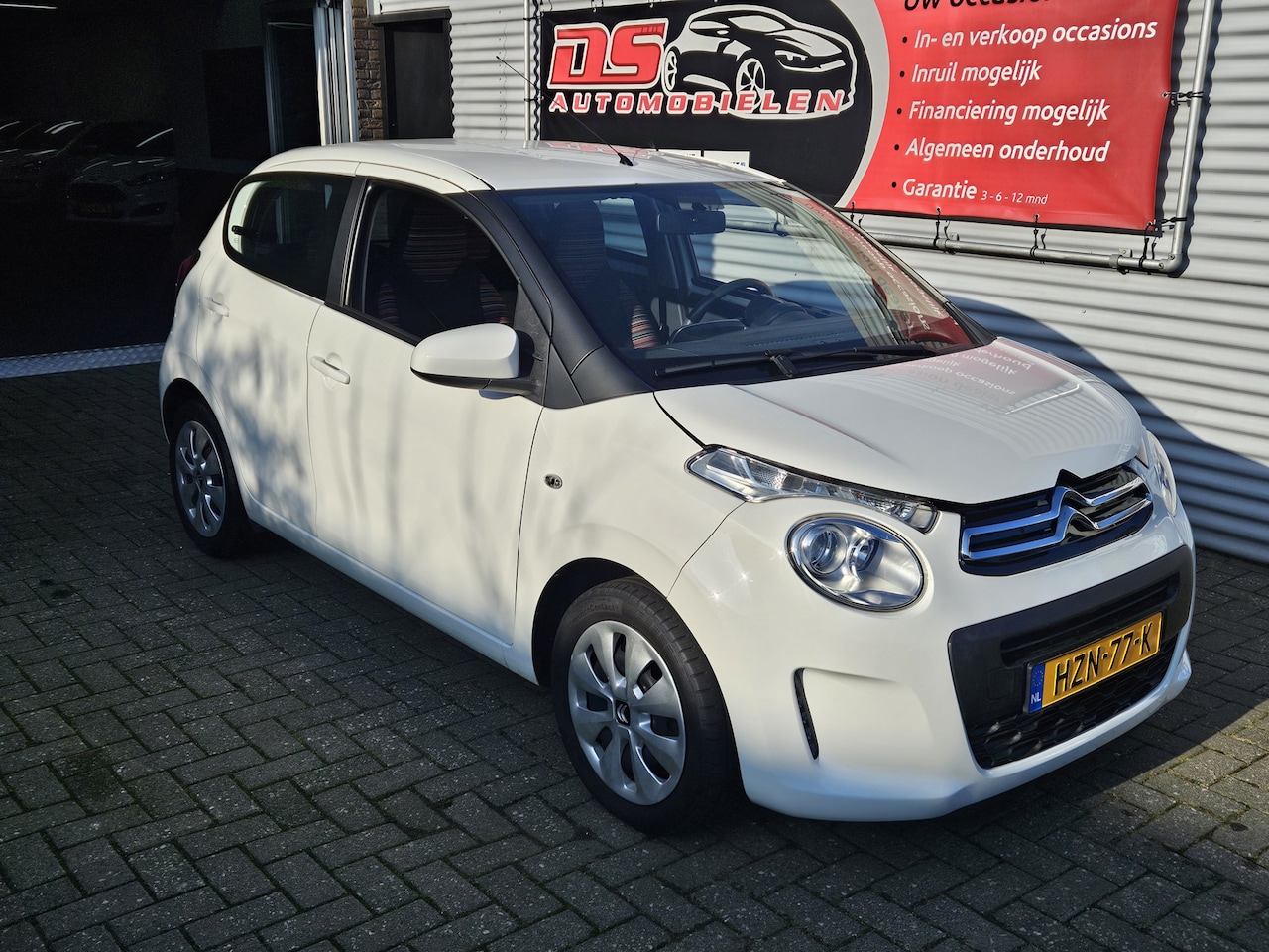 Citroën C1 - 1.2 PureTech Shine Citroen C1, 1.0 e-VTi shine ***AIRCO - LED DAGRIJVERLICHTING -ELECTR.RA - AutoWereld.nl