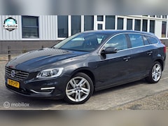Volvo V60 - 2.4 D5 R-Design/PDC/AdaptiveCruise/Airco/APK