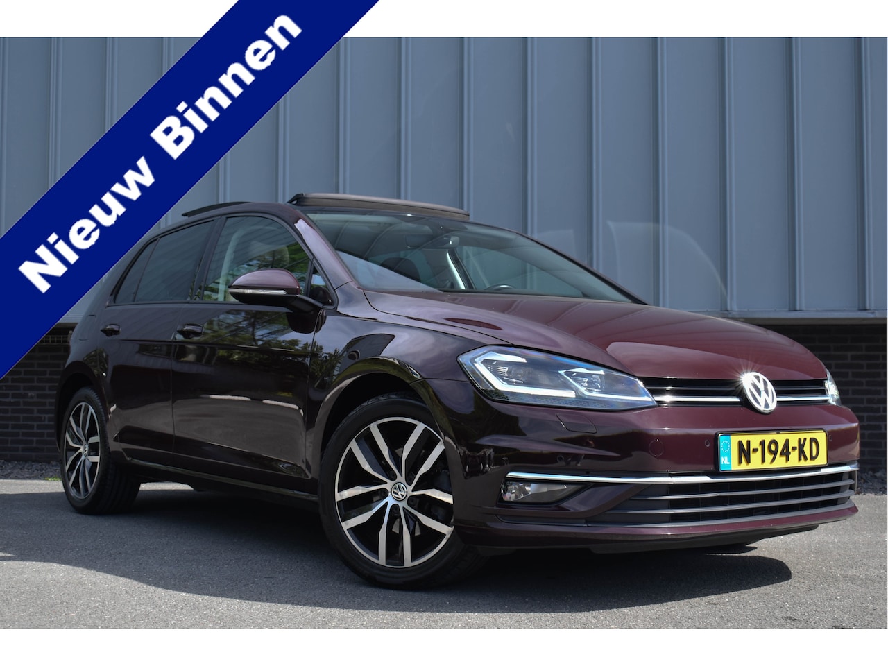 Volkswagen Golf - 1.4 TSI Highline | Pano | Stoelverw. | Black Rubin | Carplay | ACC - AutoWereld.nl