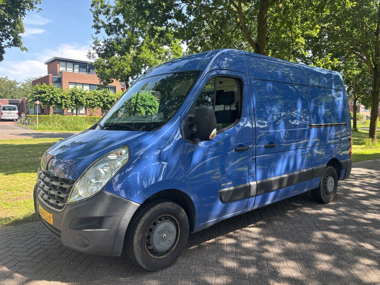 Renault Master - T35 2.3 dCi L2H2 Eco DC T35 2.3 dCi L2H2 Eco DC - AutoWereld.nl