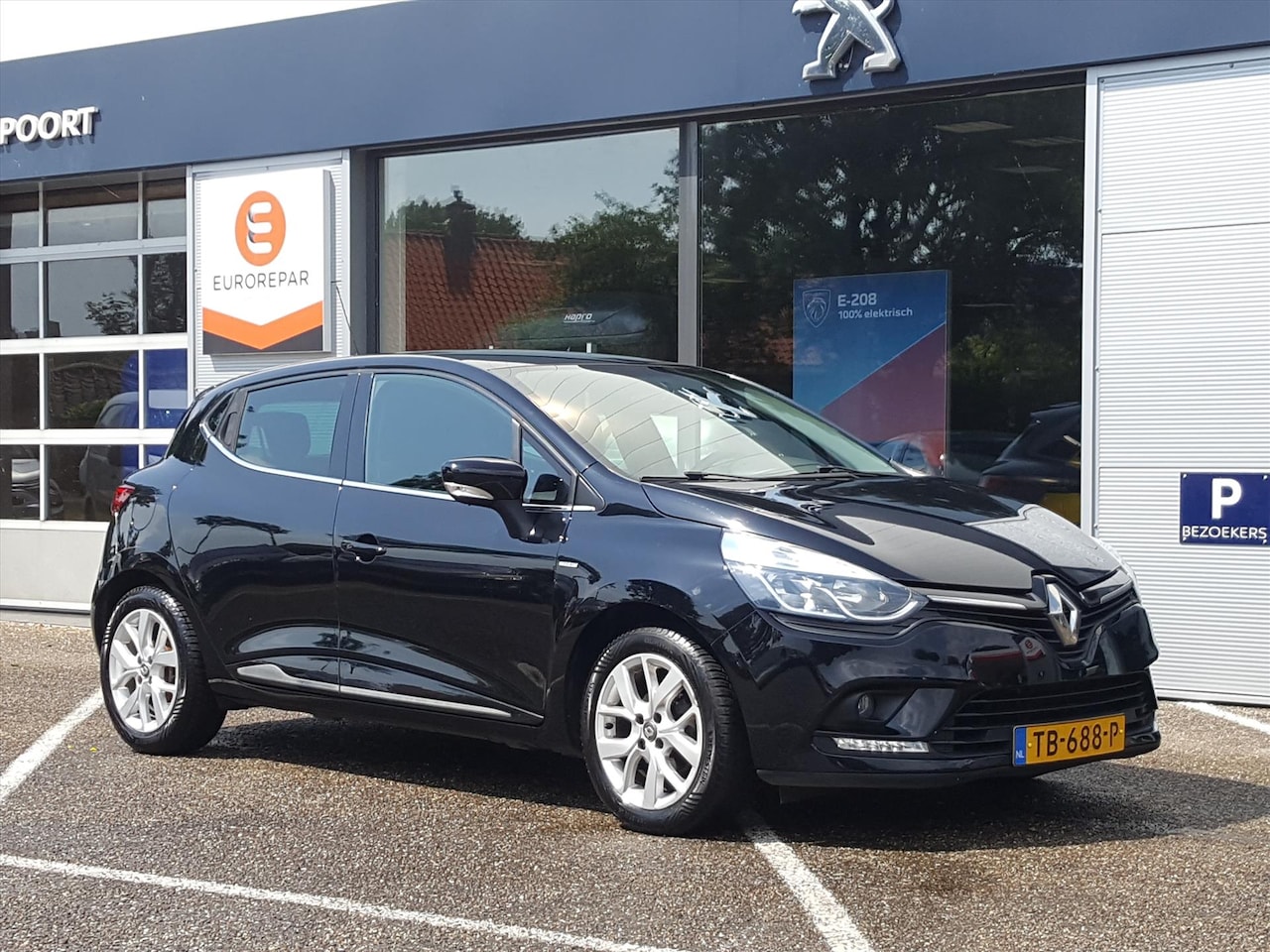 Renault Clio - Energy TCe 90pk ECO2 S&S Limited TREKHAAK afneembaar | Navigatie | Cruise control | AIRCO - AutoWereld.nl