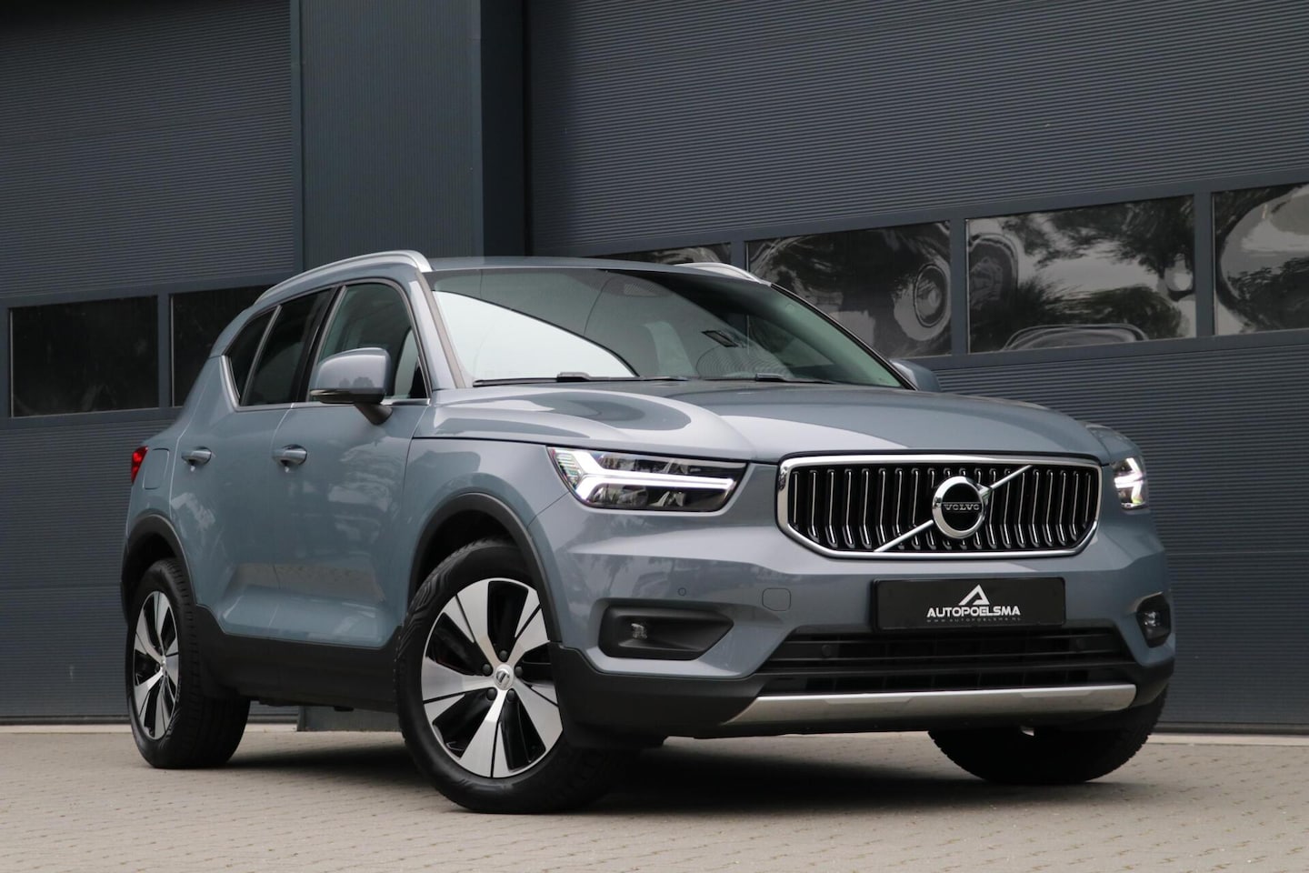 Volvo XC40 - 1.5 T4 Recharge Inscription Expr. AppleCarplay Camera Stoel/stuur verwarming Navi LaneAssi - AutoWereld.nl