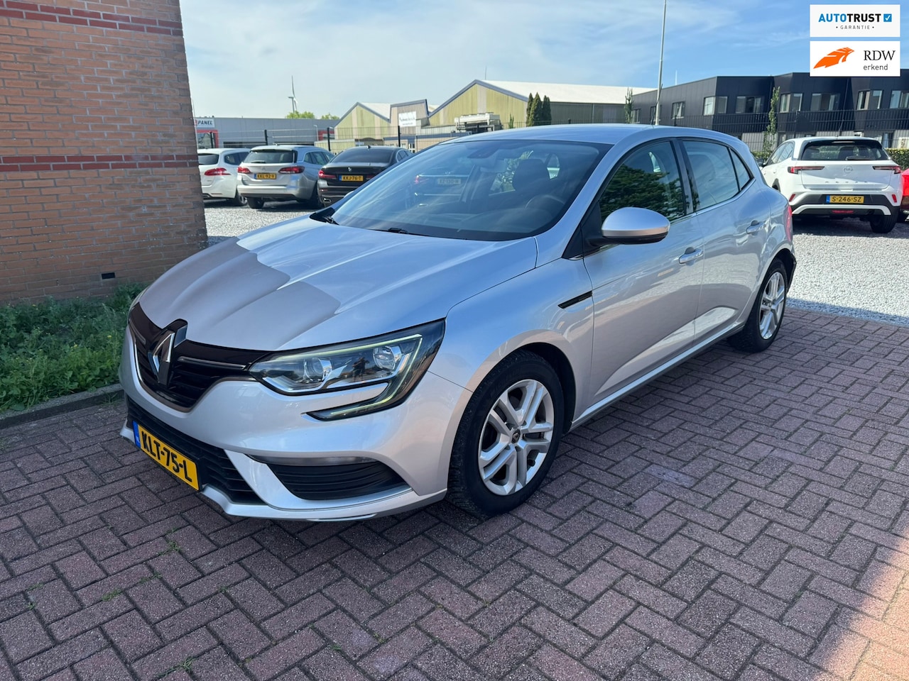 Renault Mégane - 1.5 Blue dCi Limited 1.5 Blue dCi Limited, Marge, Euro 6, Apple Carplay, PDC, - AutoWereld.nl