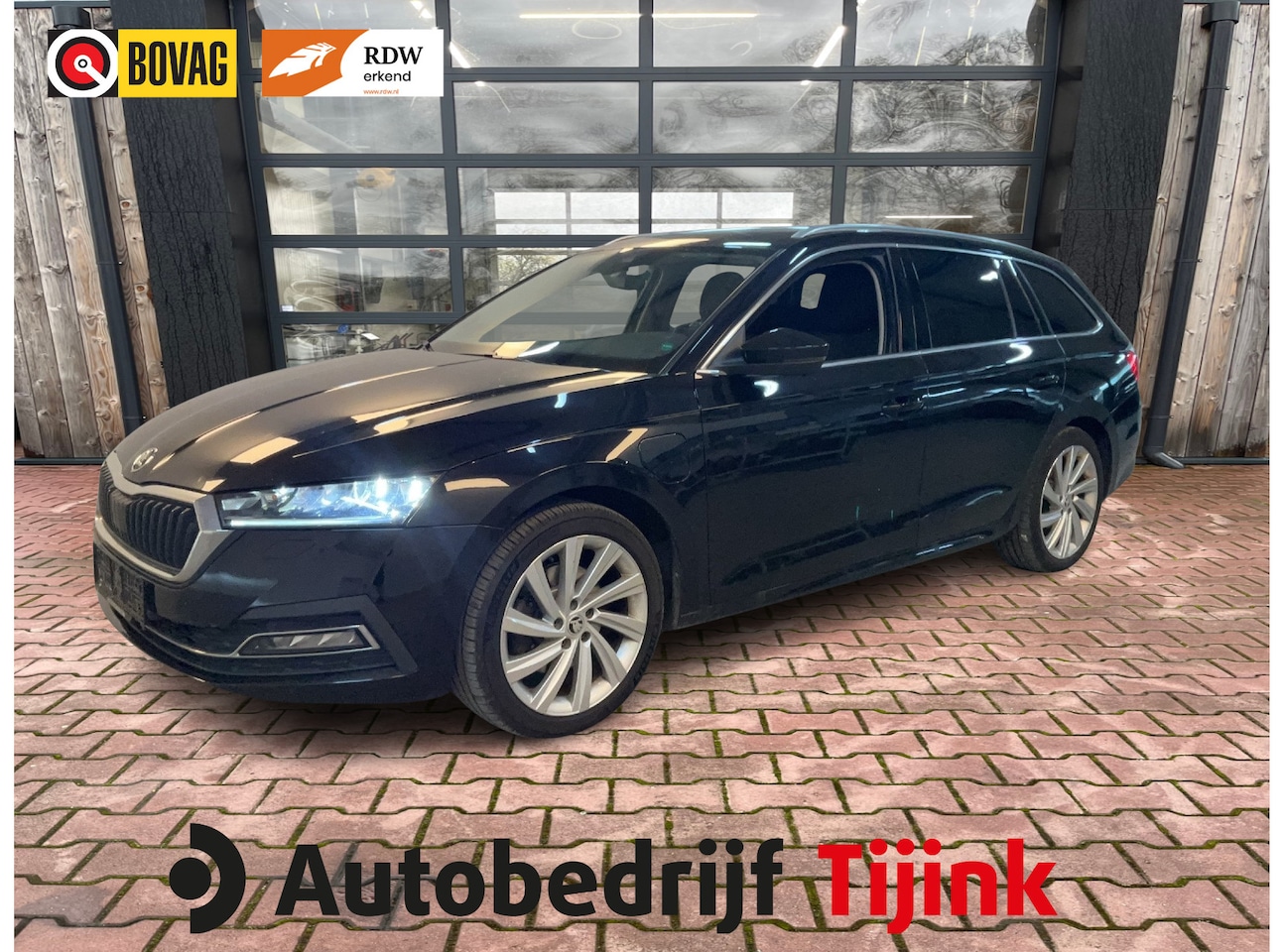 Skoda Octavia Combi - 1.4 TSI iV PHEV Business Edition Plus | LED | Trekhaak | PDC | Stoelverwarming | ACC | Lan - AutoWereld.nl