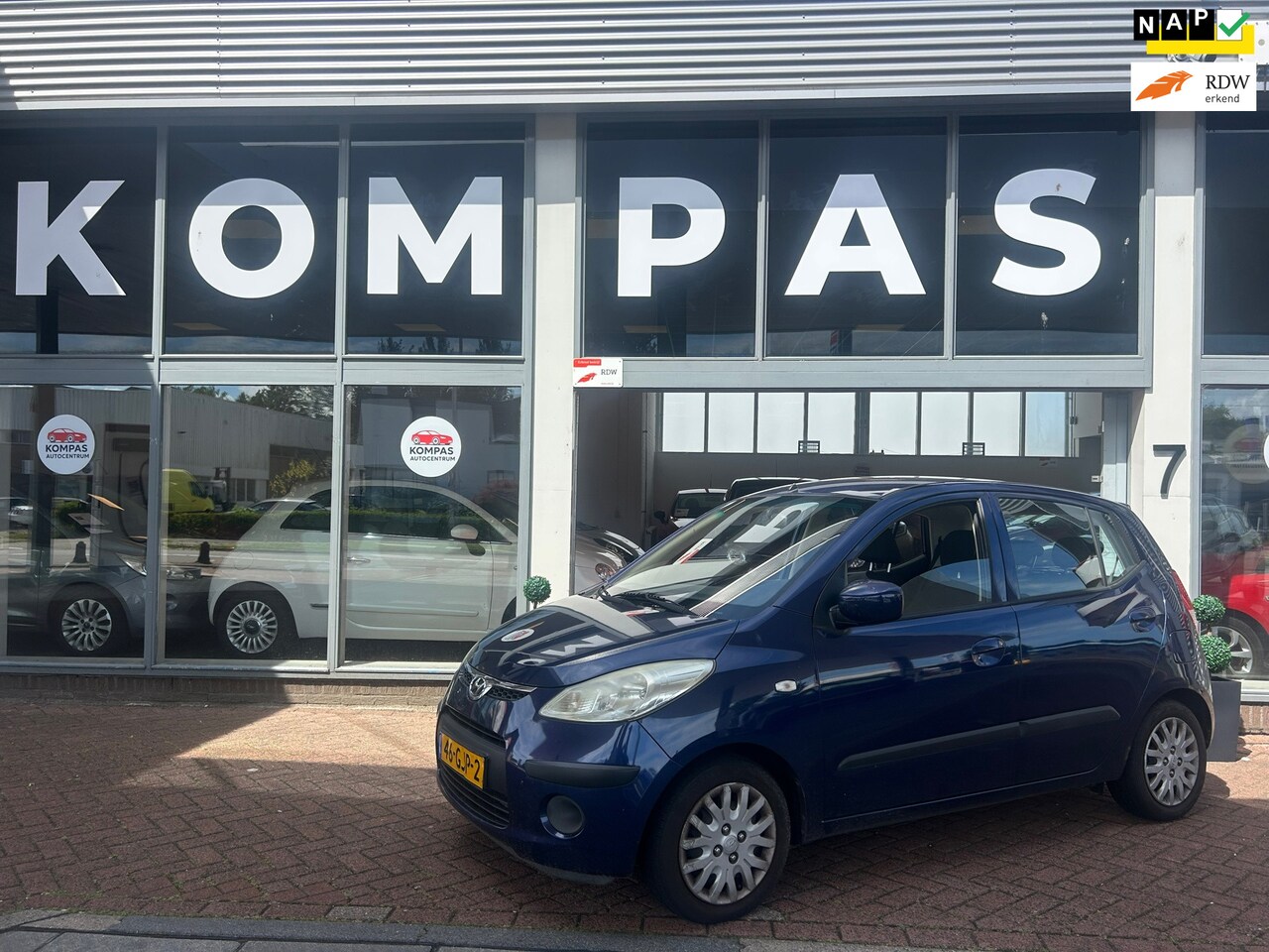 Hyundai i10 - 1.1 Dynamic Cool |AIRCO|NAP|Nw.APK|4xElektrische Ramen|Trekhaak - AutoWereld.nl