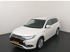 Mitsubishi Outlander - 2.4 PHEV 240pk Intense | Trekhaak | Cruise control | Elektrisch verstelbare stoel | Stoelv