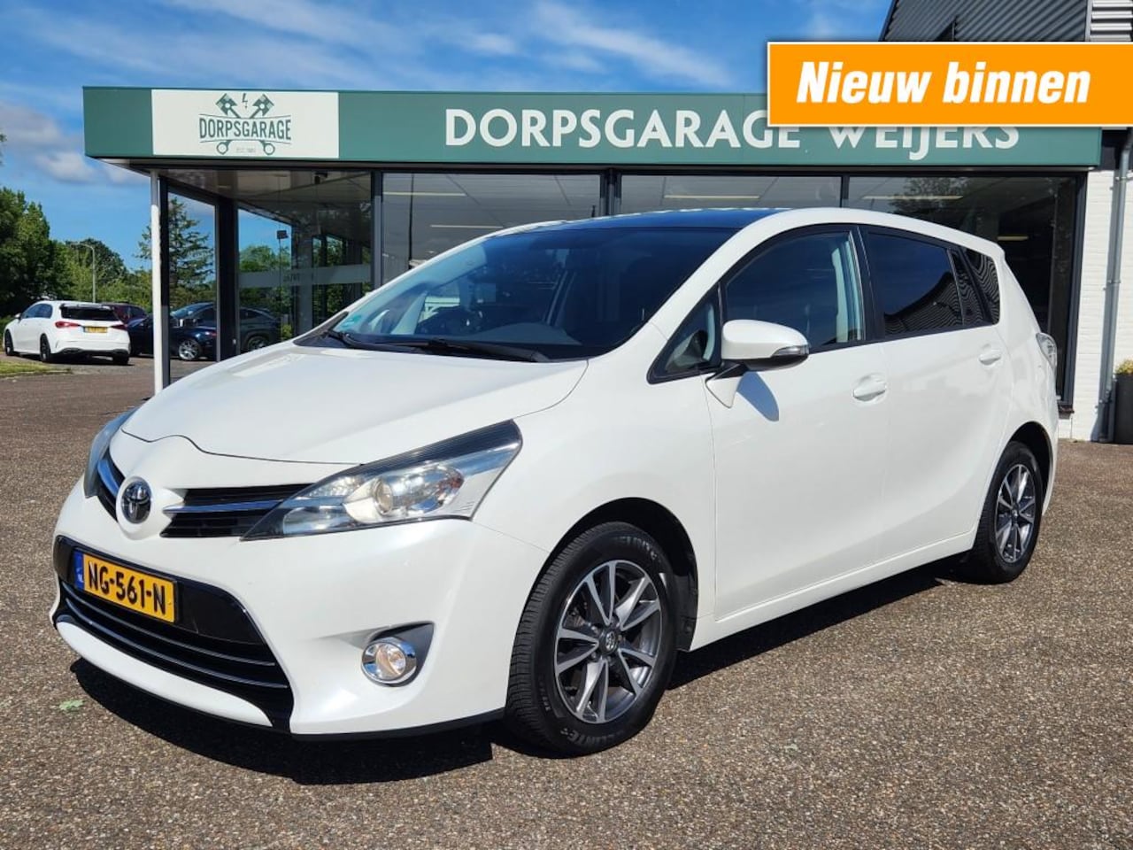 Toyota Verso - 1.6 VVT-i Business Top 5 editie 1.6 VVT-I Business TOP 5 Editie, trekhaak, camera, panoramadak, cruise, clima - AutoWereld.nl