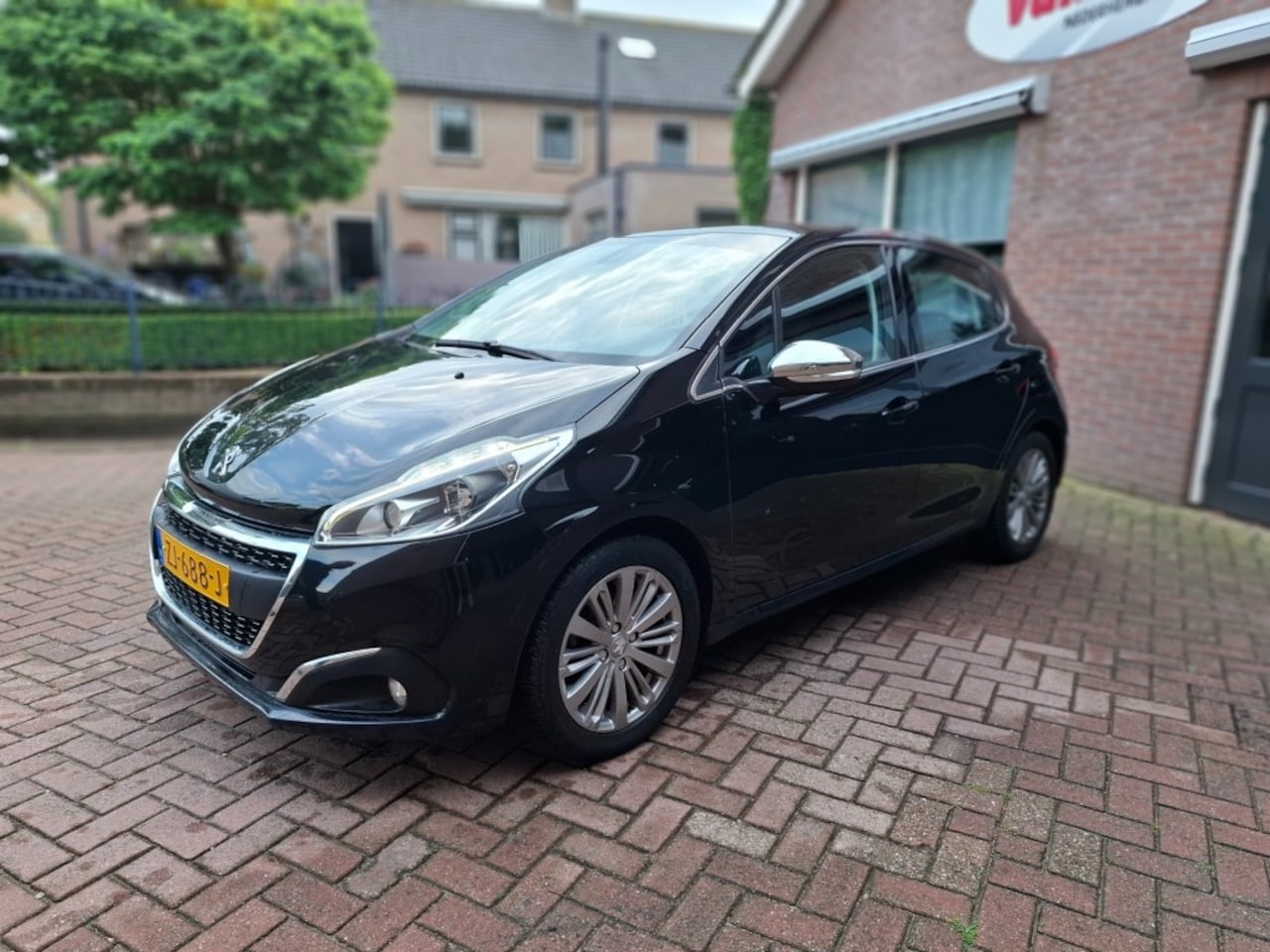 Peugeot 208 - 1.2pure tech - AutoWereld.nl