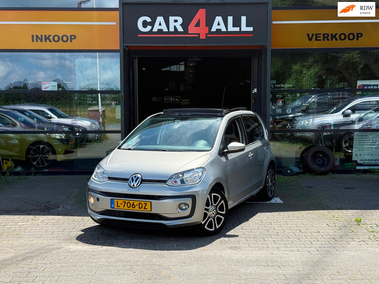 Volkswagen Up! - 1.0 TSI BMT high up! PANO/PDC/STLVRM/CLIMA/LMVELGEN/ - AutoWereld.nl