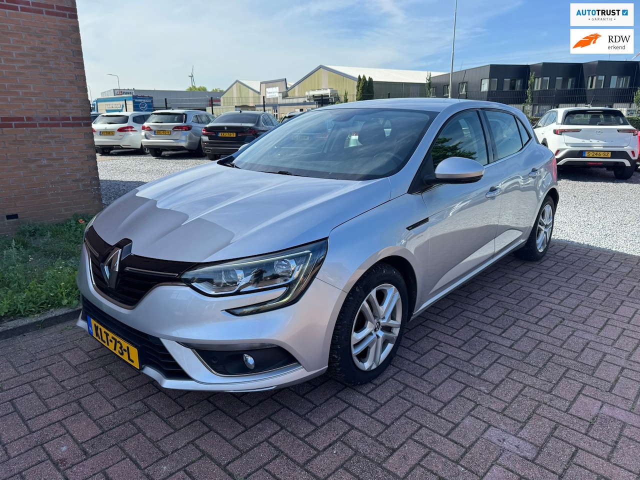 Renault Mégane - 1.5 dCi Eco2 Limited 1.5 dCi Eco2 Limited, Euro 6, Apple Carplay, R-Link - AutoWereld.nl