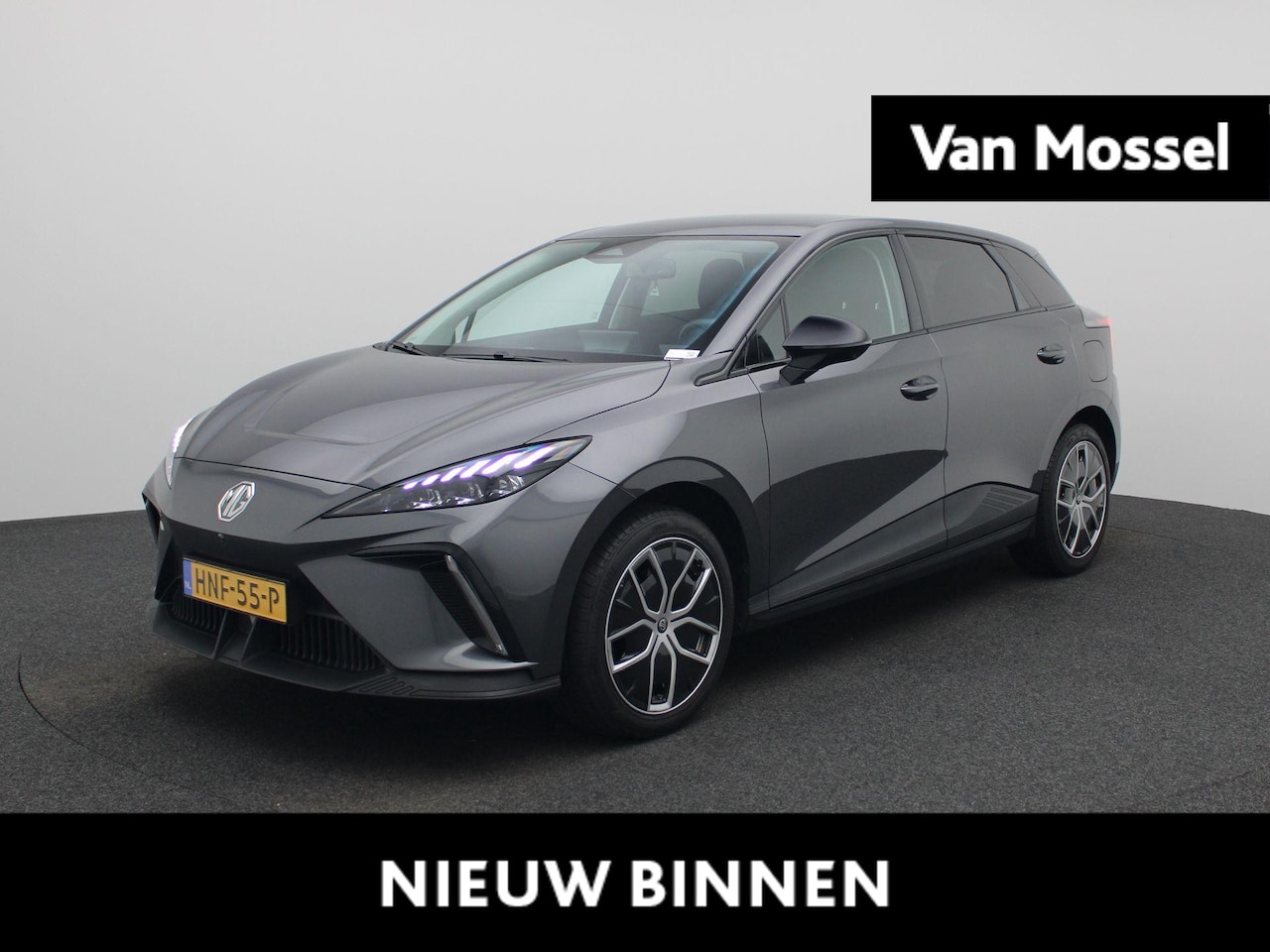 MG MG4 Electric - Luxury 64 kWh | 1e-EIG. | SoH 99,3 % | WLTP 435 KM |  Navi | ACC | ECC | 18"LMV | 360° CAM - AutoWereld.nl