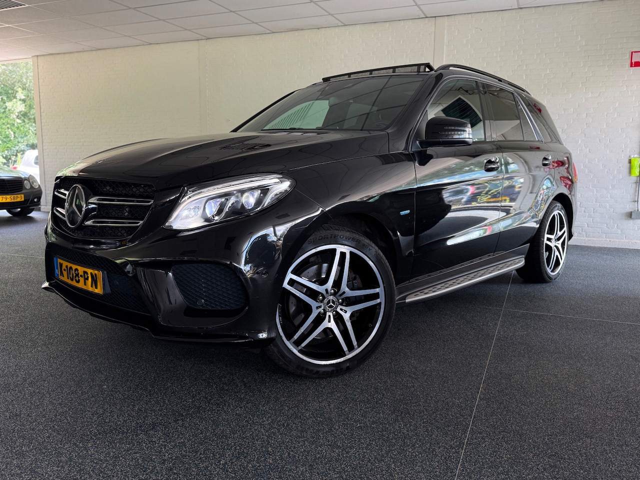 Mercedes-Benz GLE-Klasse - 500 e 4MATIC | AMG | Panorama | Leder | Harman/Kardon | LED | Camera | Trekhaak | - AutoWereld.nl