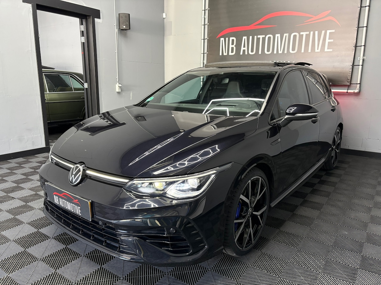 Volkswagen Golf - 8 R 2.0 TSI 4M Performance - AutoWereld.nl