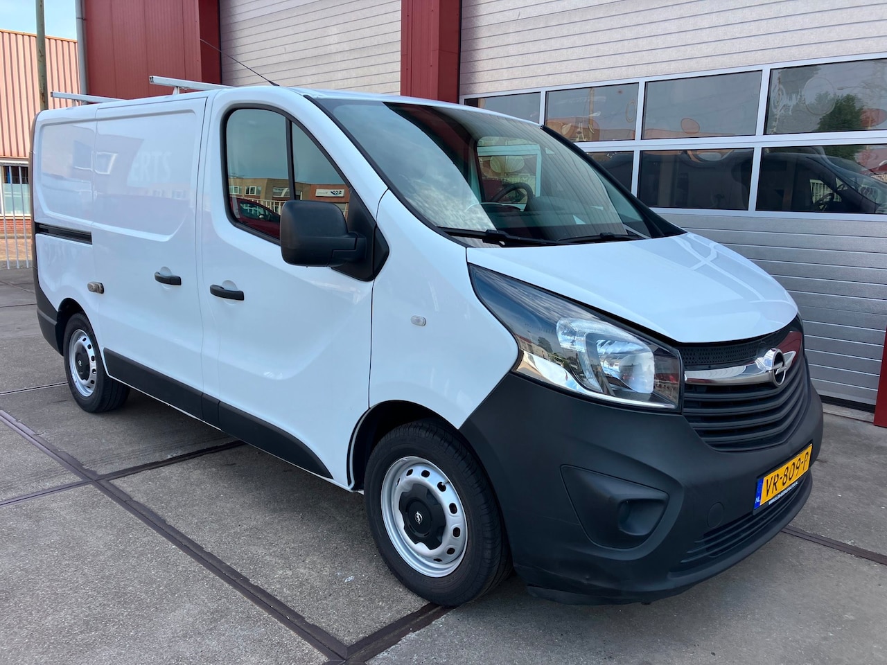 Opel Vivaro - 1.6 CDTI L1H1 Edition EcoFlex 1.6 CDTI L1H1 Edition EcoFlex - AutoWereld.nl