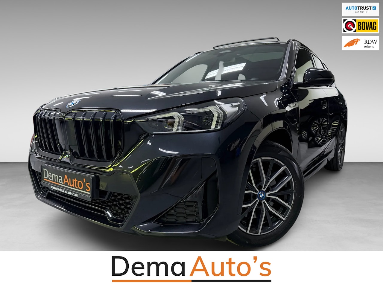 BMW X1 - XDrive30e M-SPORT 327PK PANO/LEDER/H-KARDON/MASSAGE/M-STOELEN/DAB/CARPLAY// - AutoWereld.nl
