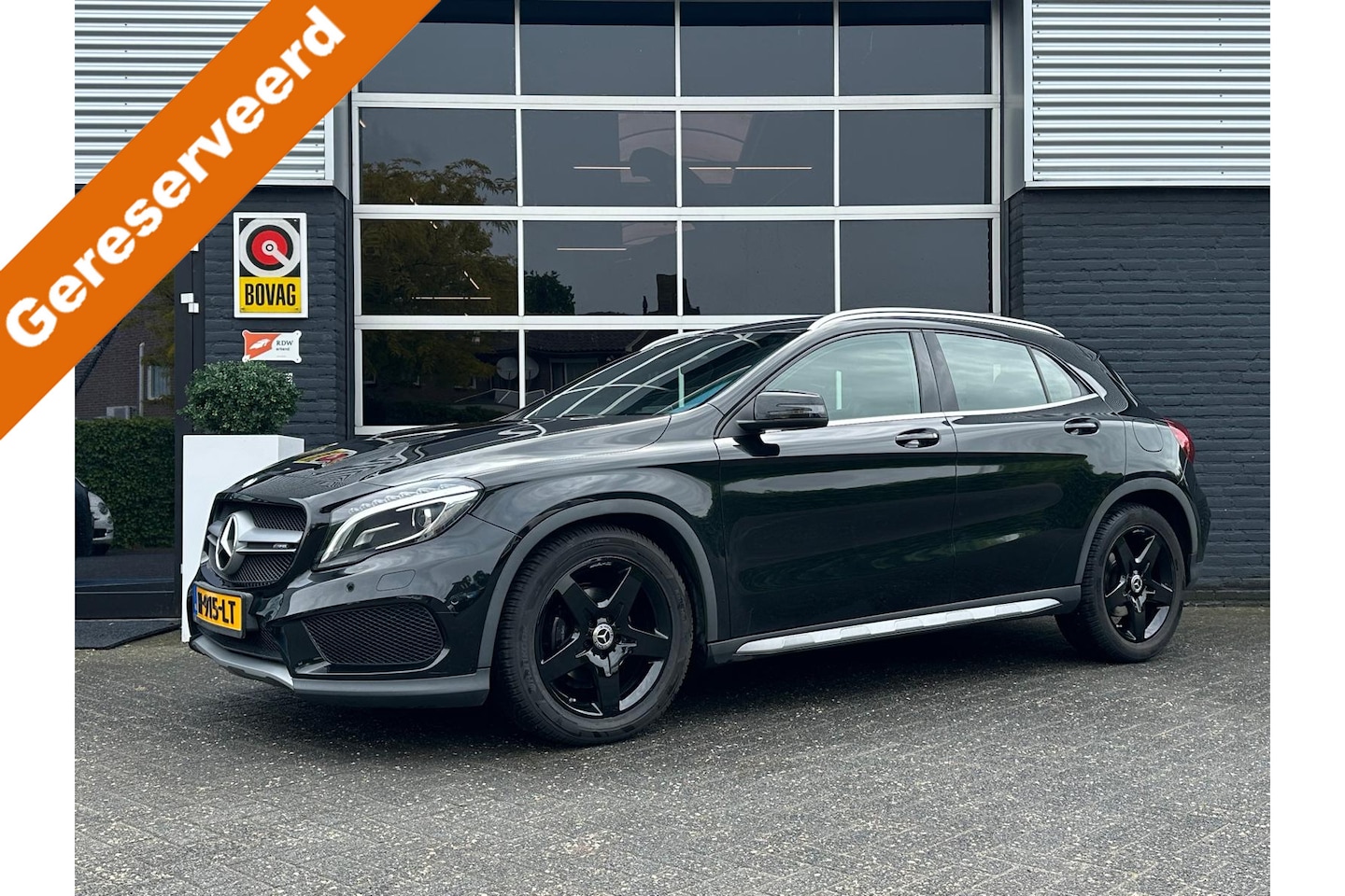 Mercedes-Benz GLA-Klasse - 200 Prestige AMG, Automaat, Bluetooth, Cruise, Navi, PDC, Stoelverwarming - AutoWereld.nl
