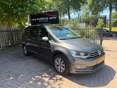 Volkswagen Touran - 1.4 TSI Highline 7Pers Nav Clima EX BPM Trekh
