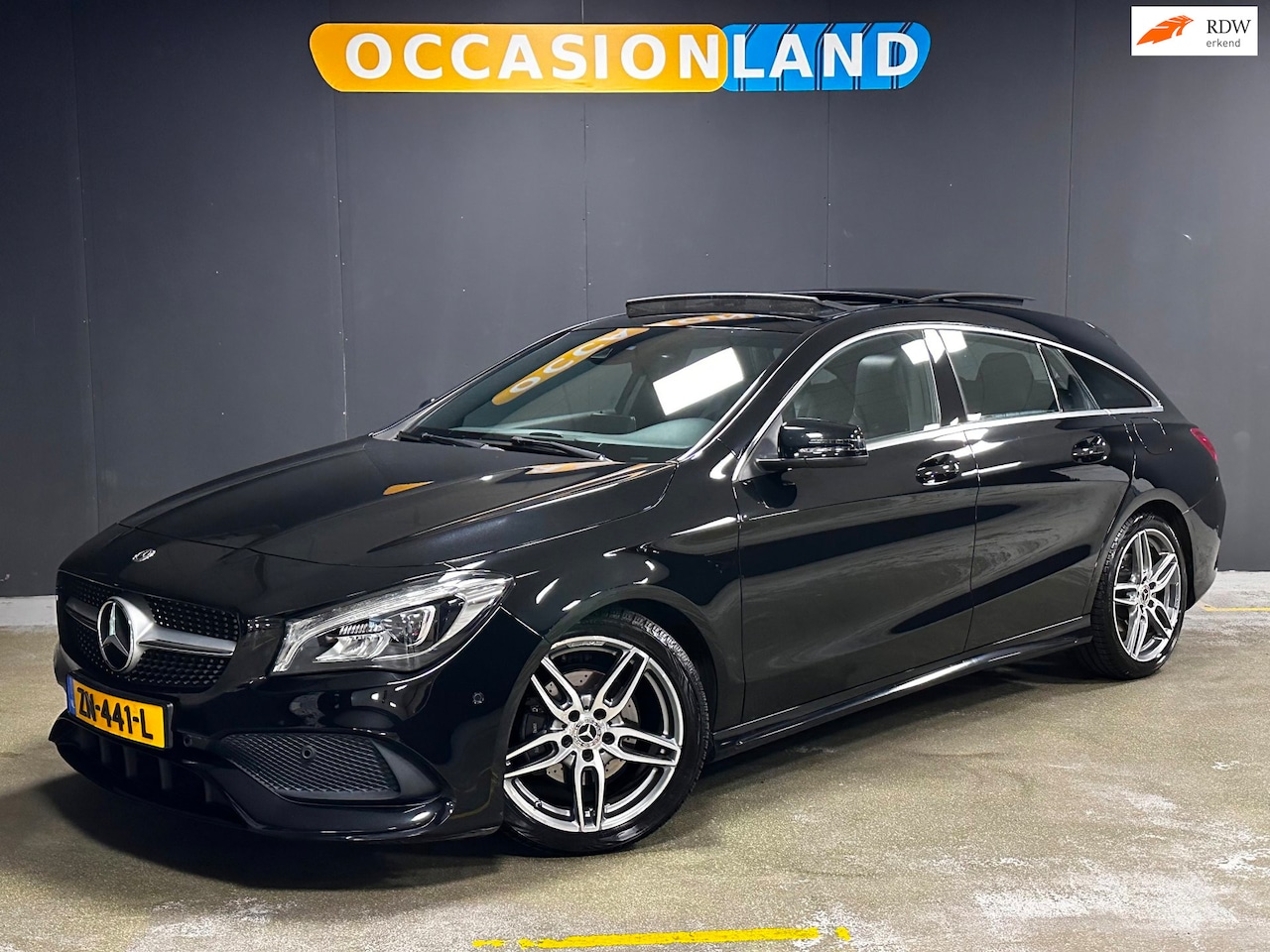 Mercedes-Benz CLA-klasse Shooting Brake - 180 AMG|PANO|TREKHAAK|CAMERA|CARPLAY|LED|CRUISE|SFEER|BLUETOOTH|18INCH| - AutoWereld.nl
