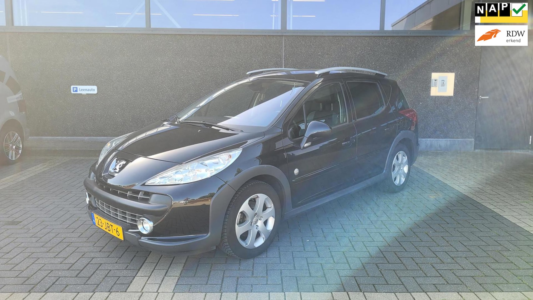 Peugeot 207 SW Outdoor - 1.6 VTi XS 120 pk met Airco - AutoWereld.nl