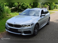 BMW 5-serie Touring - 520D M-Sport / 2019 / ACC / HUD / 360c